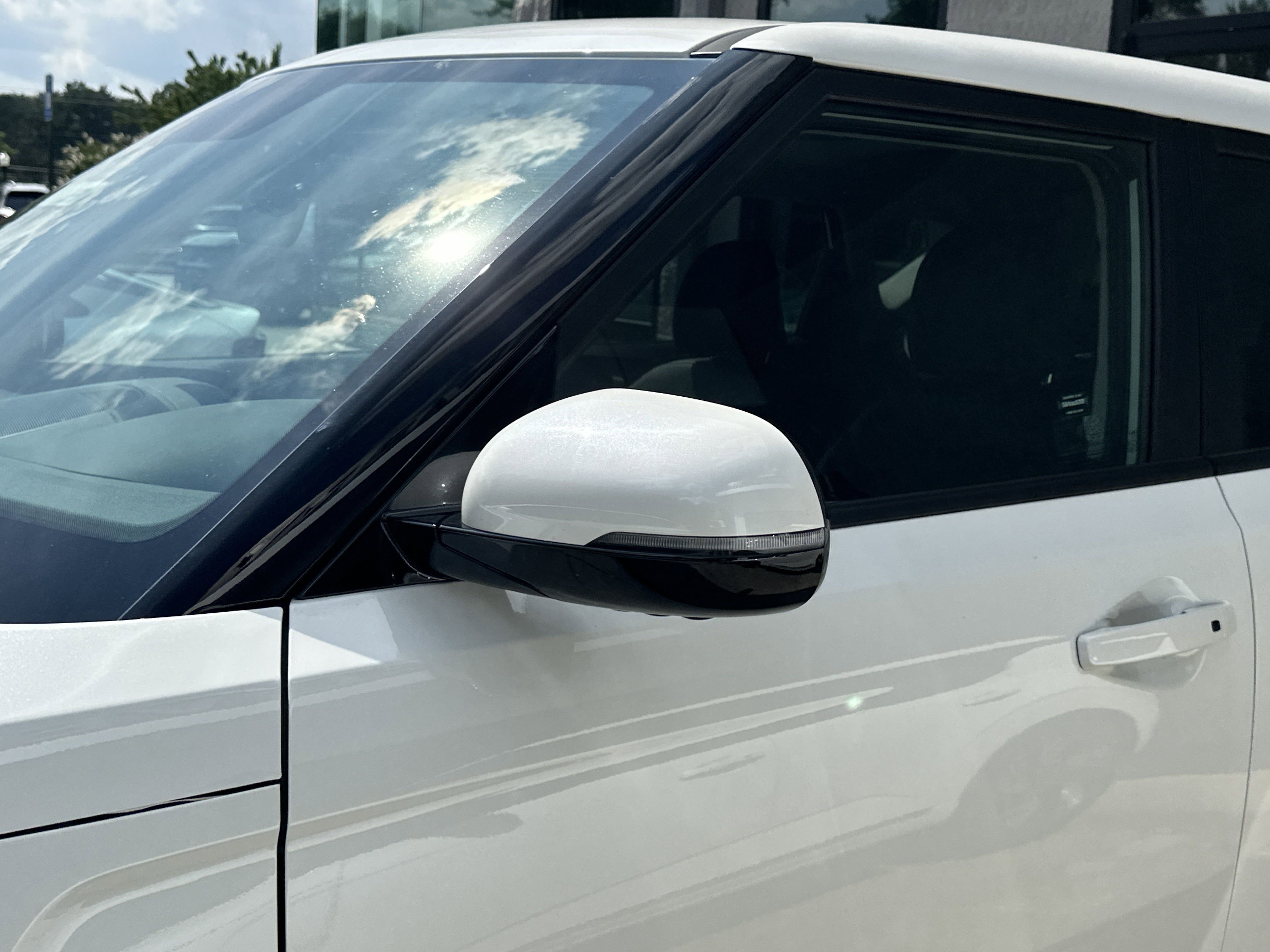 2025 Kia Soul GT-Line photo 3