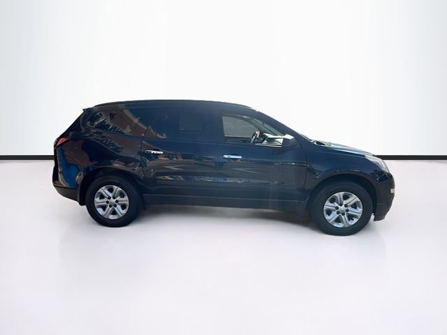 2016 Chevrolet Traverse LS photo 3
