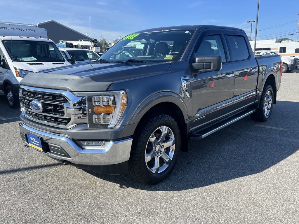 2022 Ford F-150 XLT photo 3