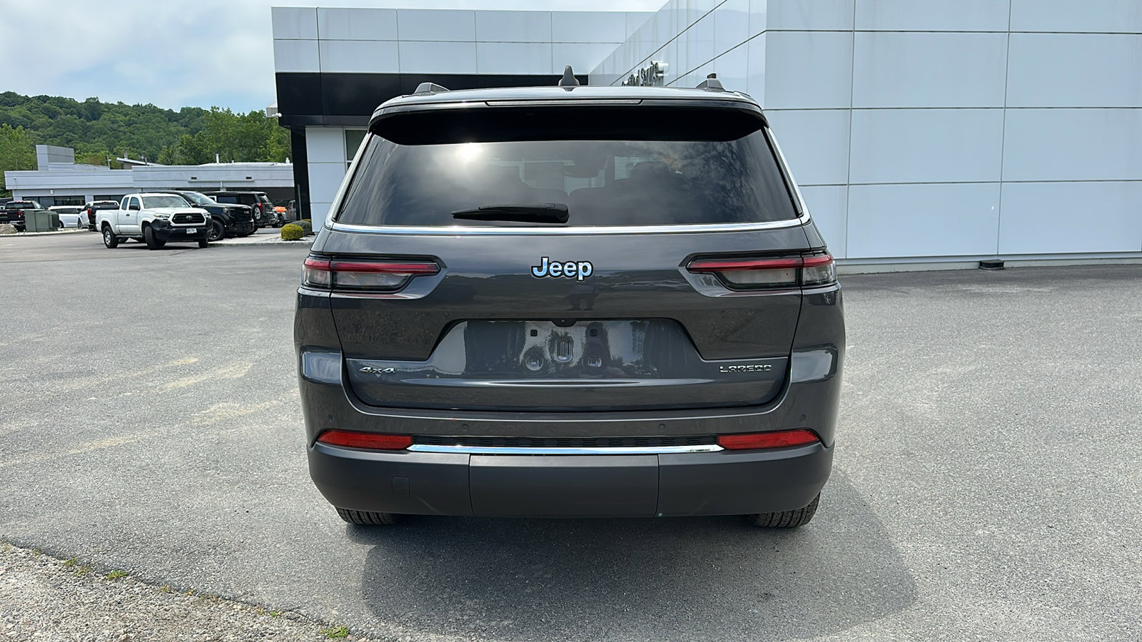 2024 Jeep Grand Cherokee Laredo X photo 5