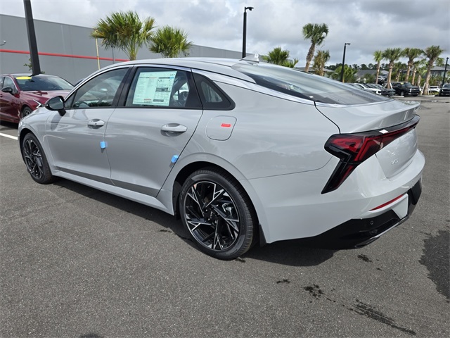 2026 Kia K5 GT-Line photo 4