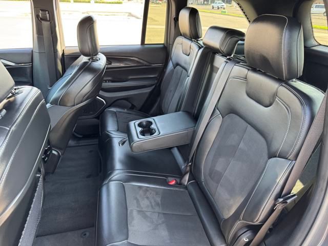 2022 Jeep Grand Cherokee Altitude photo 19