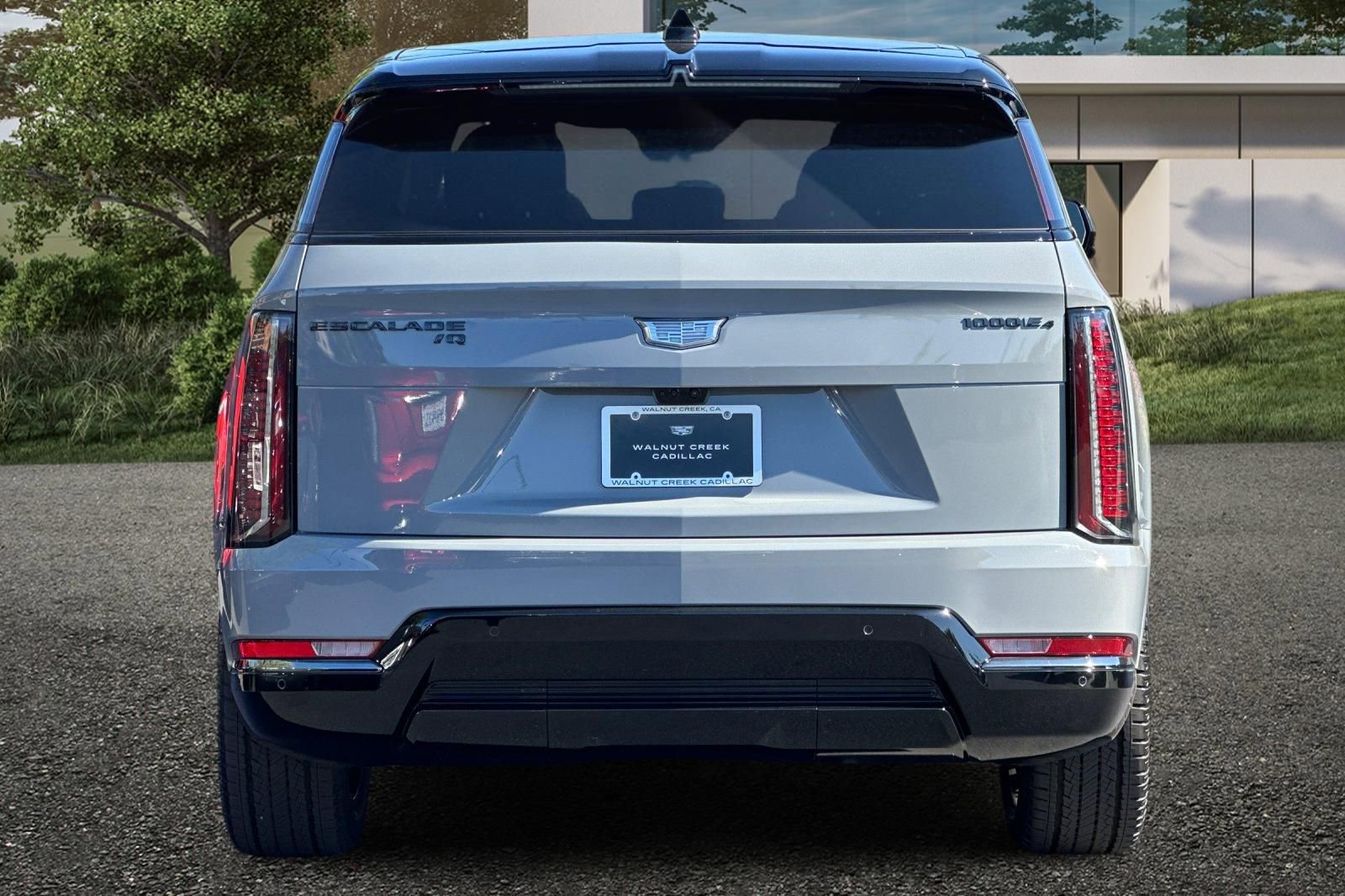 2026 Cadillac Escalade IQ Sport photo 2