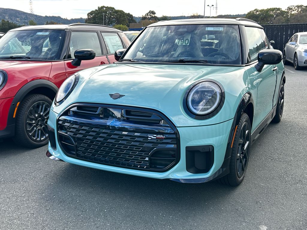 2026 Mini Cooper Hardtop S 2 Door Iconic photo 2