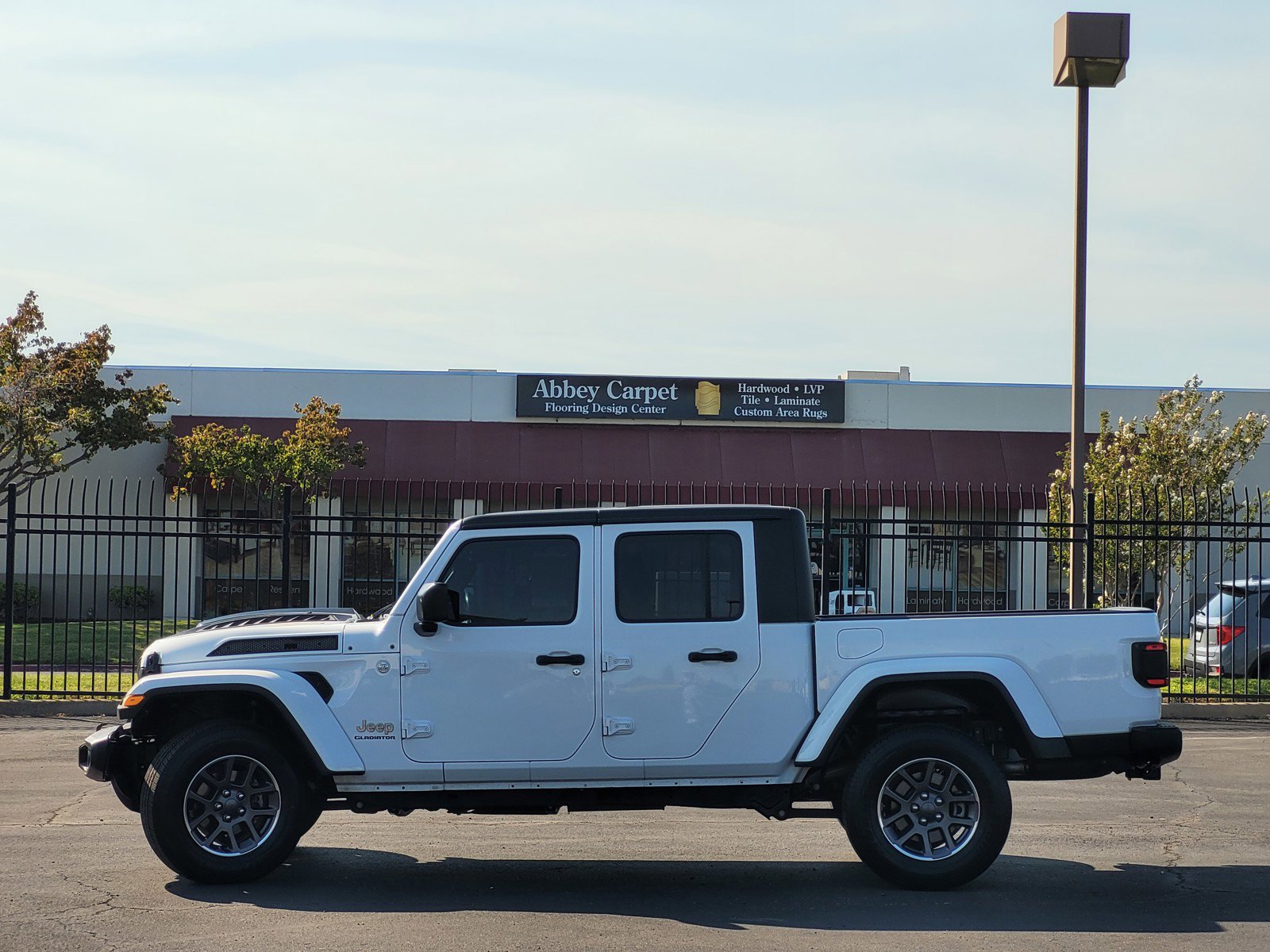 2020 Jeep Gladiator Overland photo 7