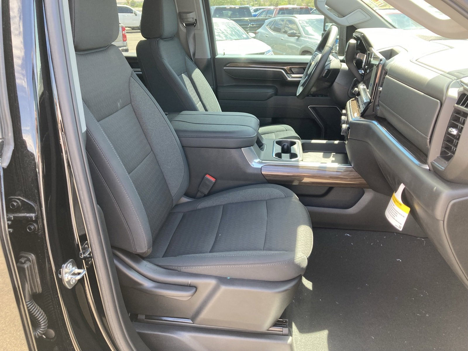 2025 Chevrolet Silverado 2500HD LT photo 34