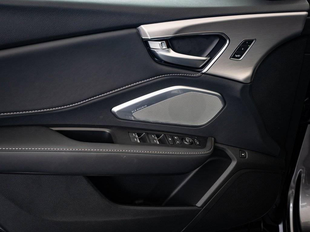 2025 Acura RDX Technology photo 17