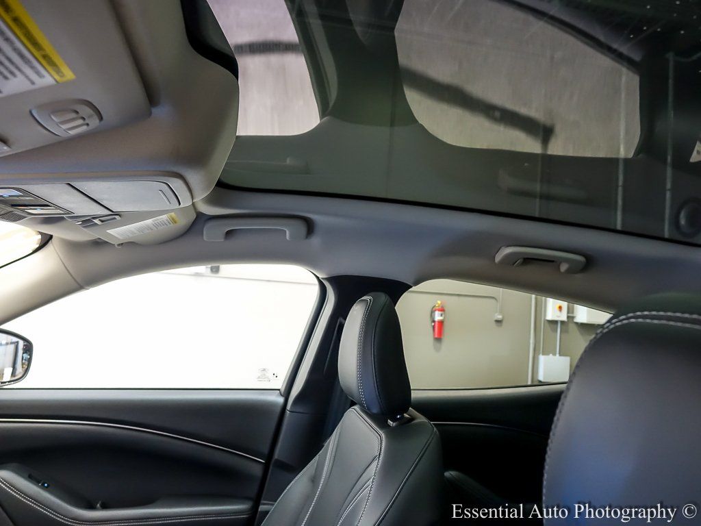 2023 FORD MUSTANG MACH-E - Image 11