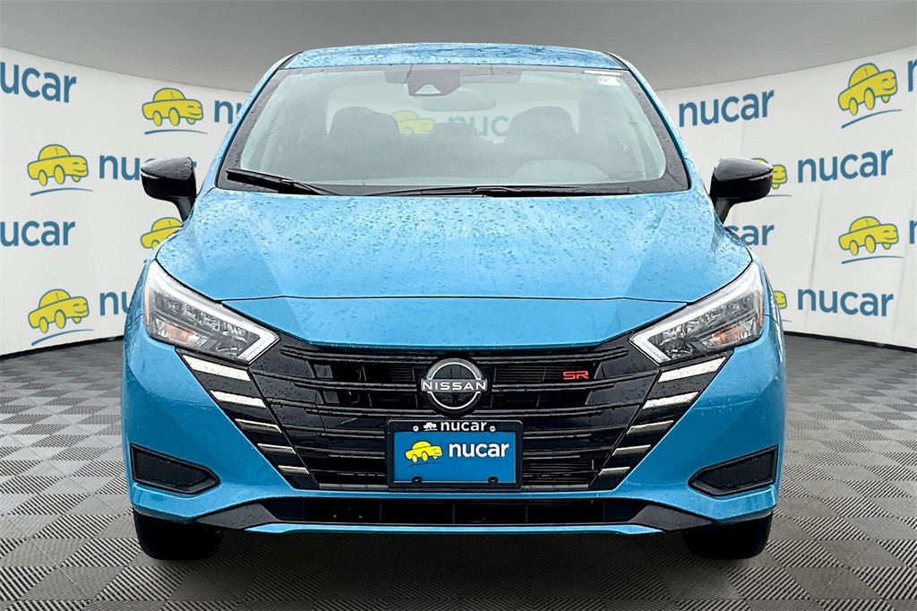 2025 Nissan Versa 1.6 SR photo 2