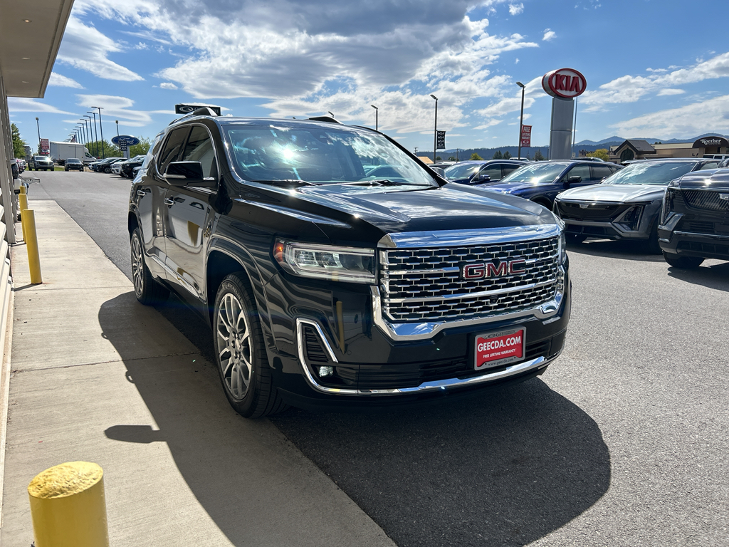 2023 Gmc Acadia Denali photo 2