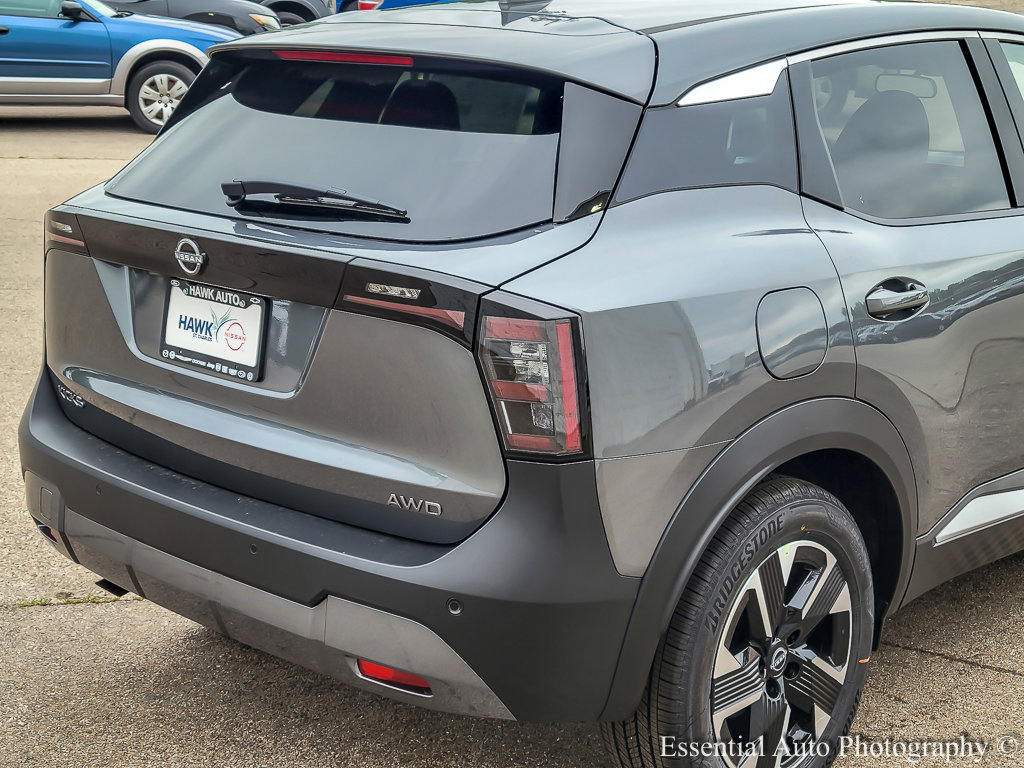 2025 Nissan Kicks SV photo 5