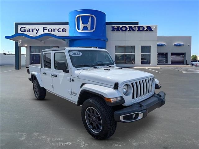 2023 Jeep Gladiator Overland's photo