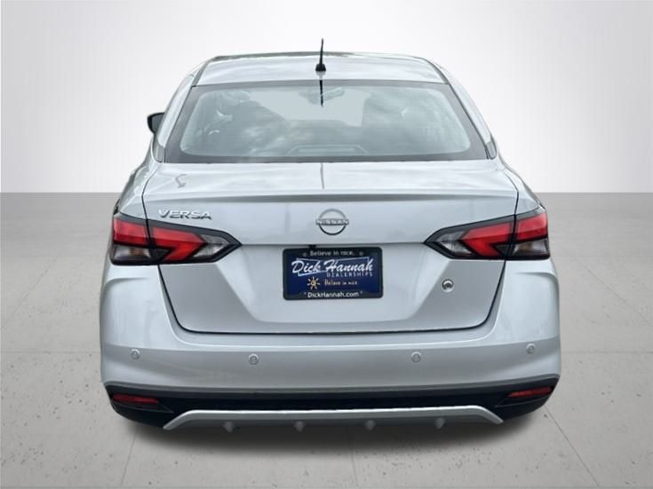 2025 Nissan Versa 1.6 S photo 8