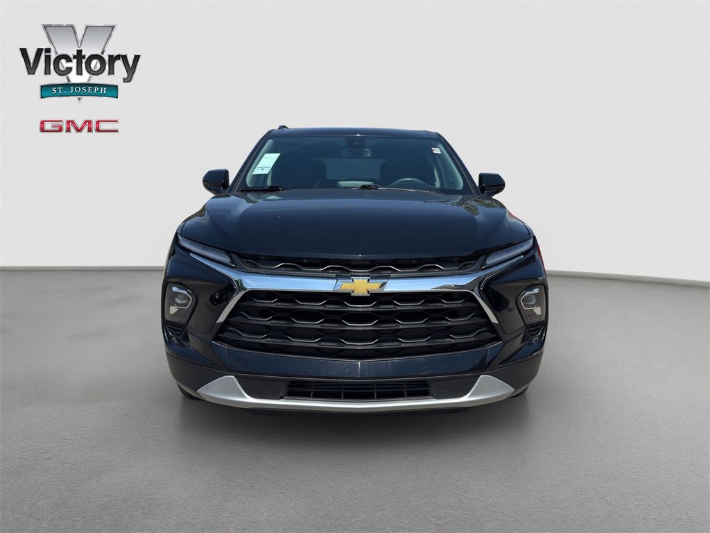 2023 Chevrolet Blazer 2LT photo 3