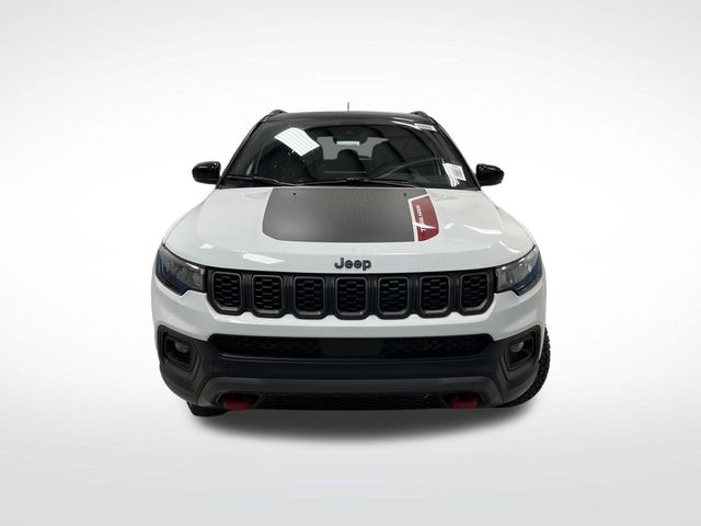2026 Jeep Compass Trailhawk photo 4