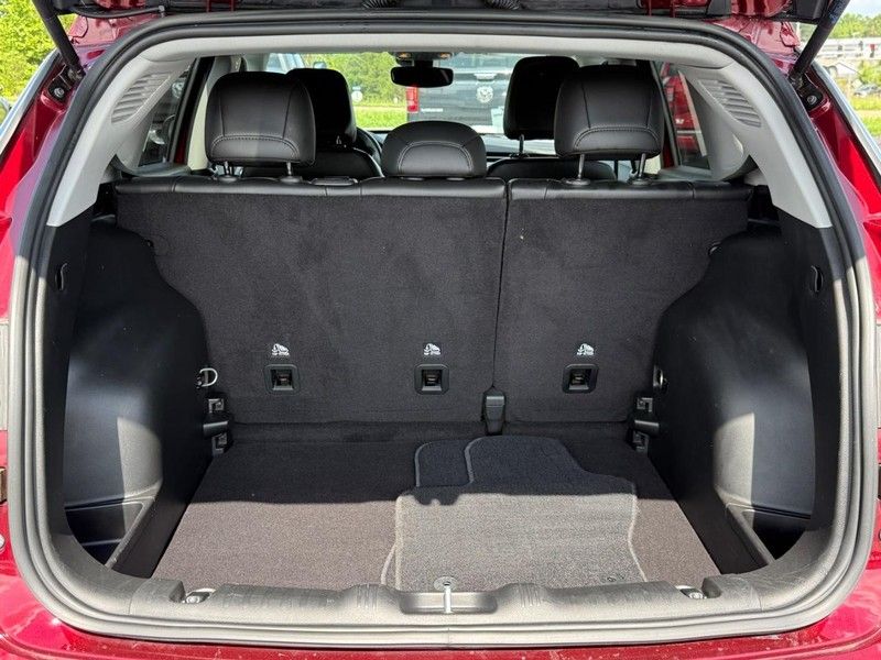 2022 Jeep Compass Latitude Lux photo 4