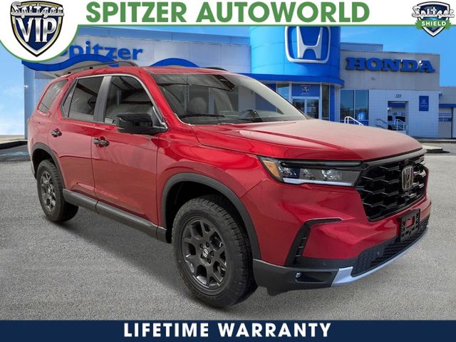2025 Honda Pilot TrailSport's photo