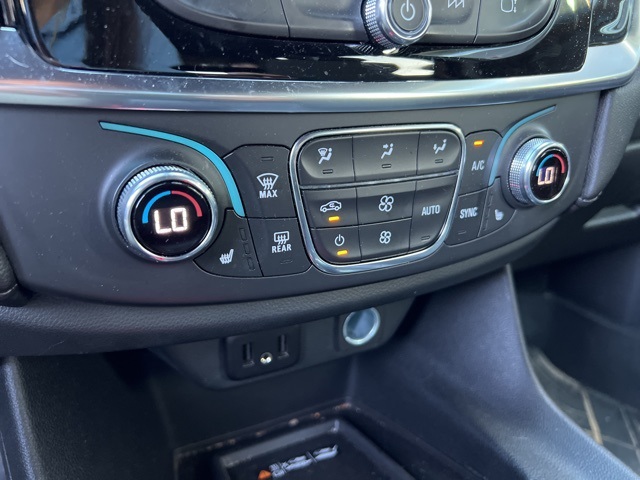 2022 Chevrolet Traverse 1LT photo 25