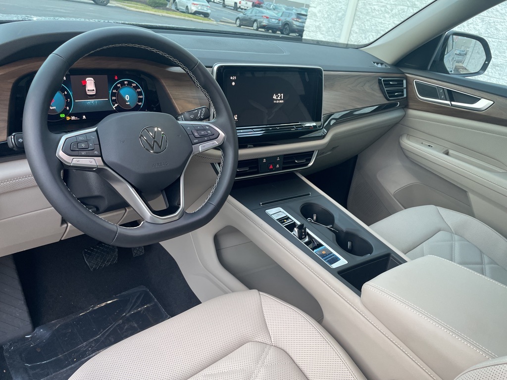 2026 Volkswagen Atlas SE photo 4