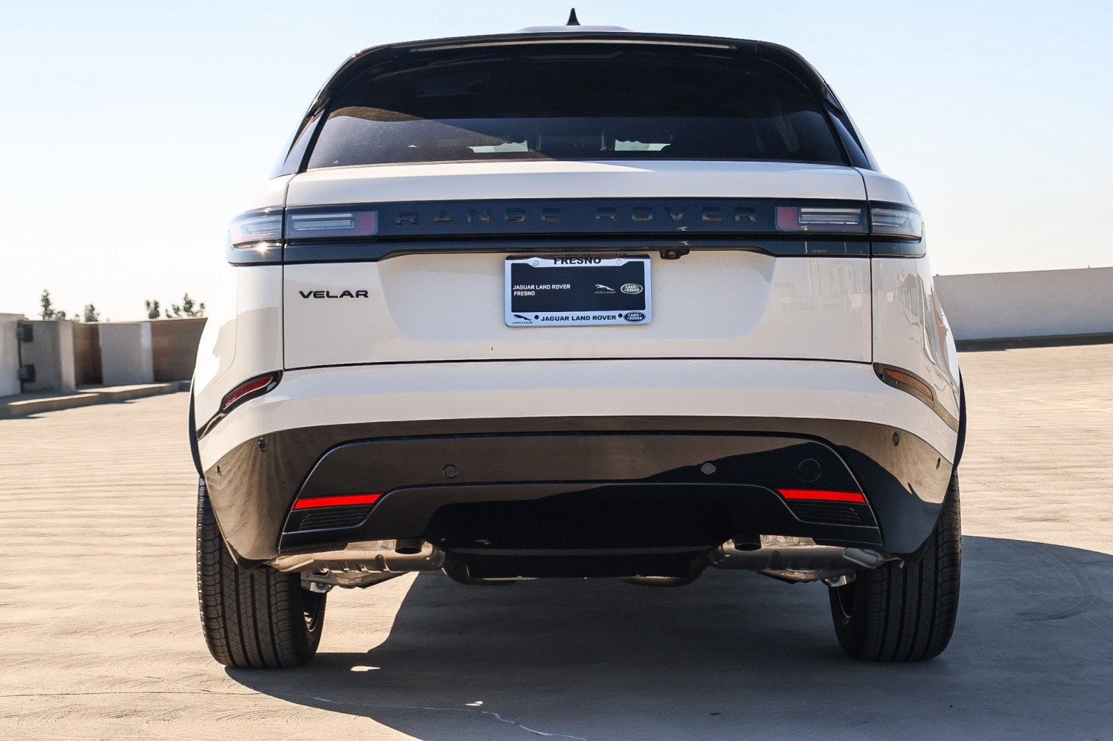 2026 Land Rover Range Rover Velar SE photo 3