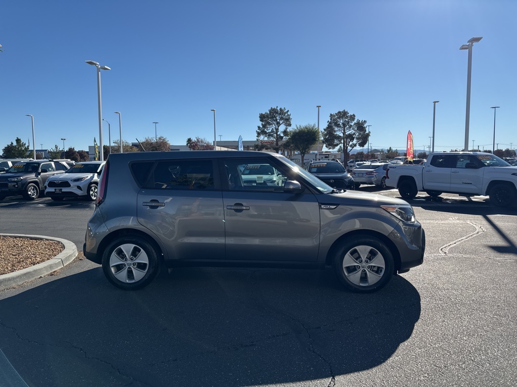 2016 Kia Soul Base photo 4