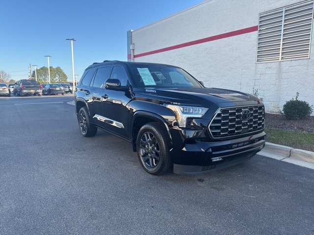 2025 Toyota Sequoia Platinum's photo