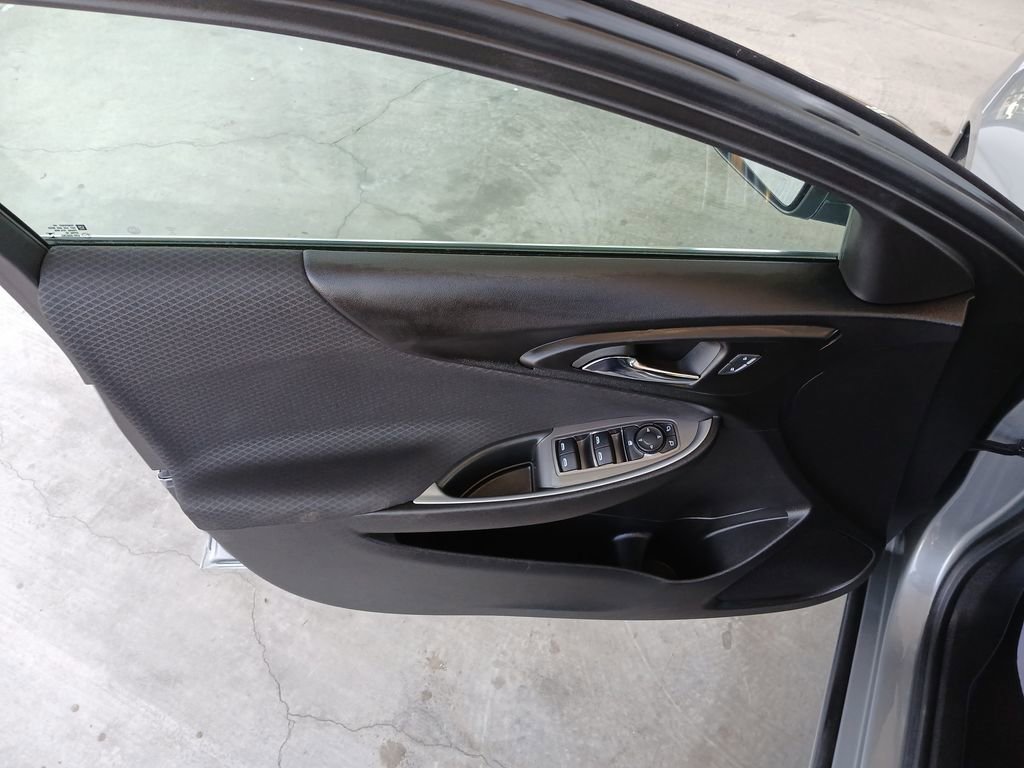 2024 Chevrolet Malibu 1LT photo 21
