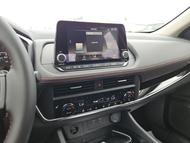 2026 Nissan Rogue SV photo 35