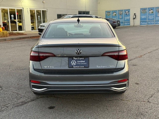 2023 Volkswagen Jetta 1.5T SEL photo 6