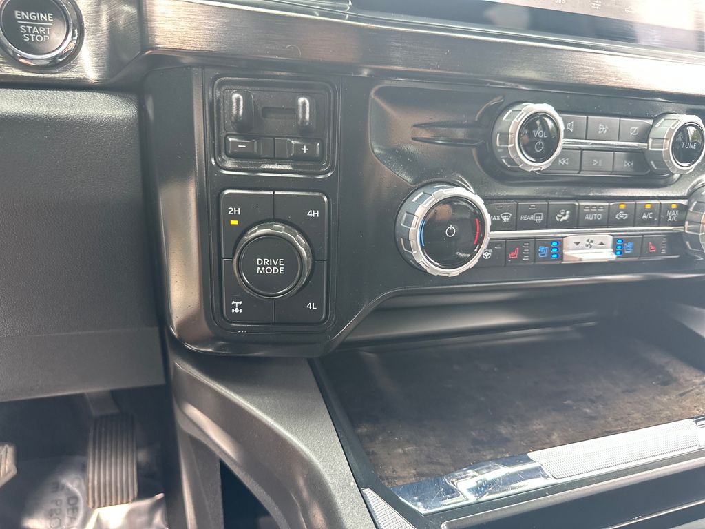 2023 Ford F-250 Lariat photo 21