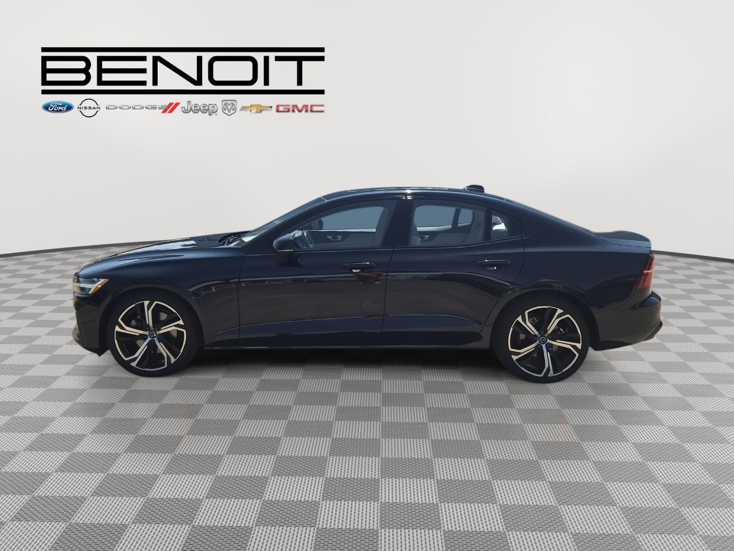 2024 Volvo S60 Core photo 8