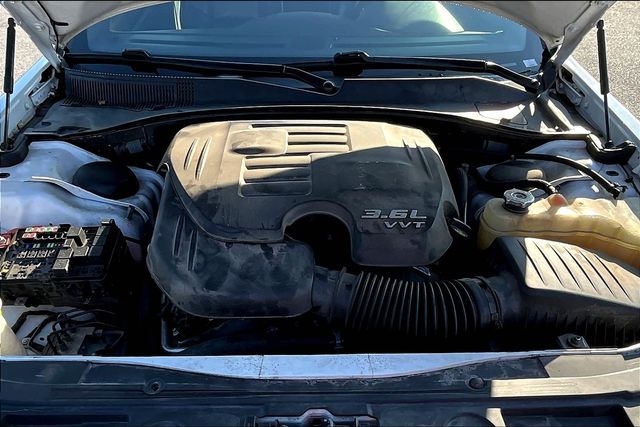 2021 Chrysler 300 S photo 2
