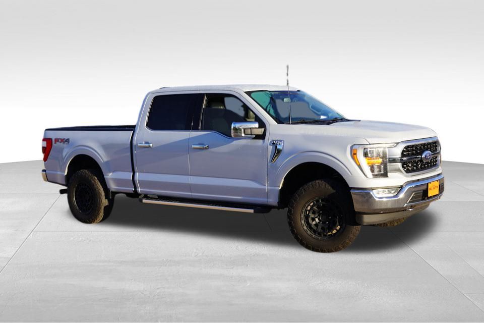 2022 Ford F-150 Lariat FX4 photo 2