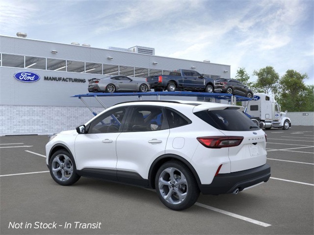2025 Ford Escape ST-Line photo 4
