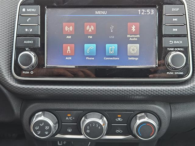 2023 Nissan Kicks S photo 11