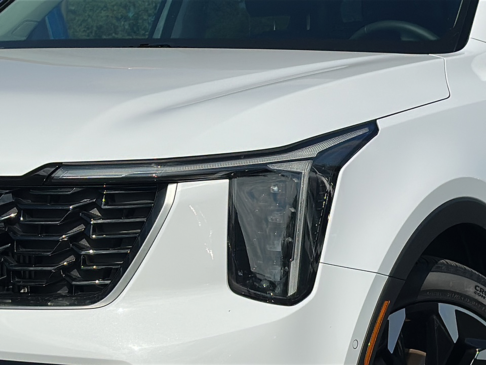 2025 Kia Sorento SX photo 3