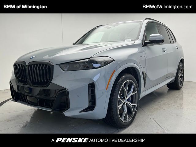 2026 BMW X5 50e's photo