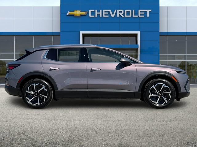 2026 Chevrolet Equinox EV 1LT photo 3