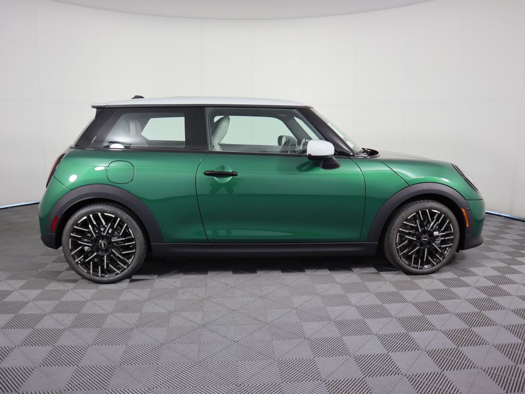 2025 Mini Cooper Signature photo 4