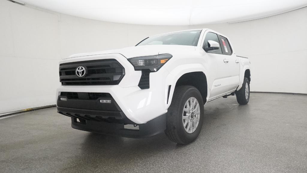 2025 Toyota Tacoma SR5 Double Cab photo 4