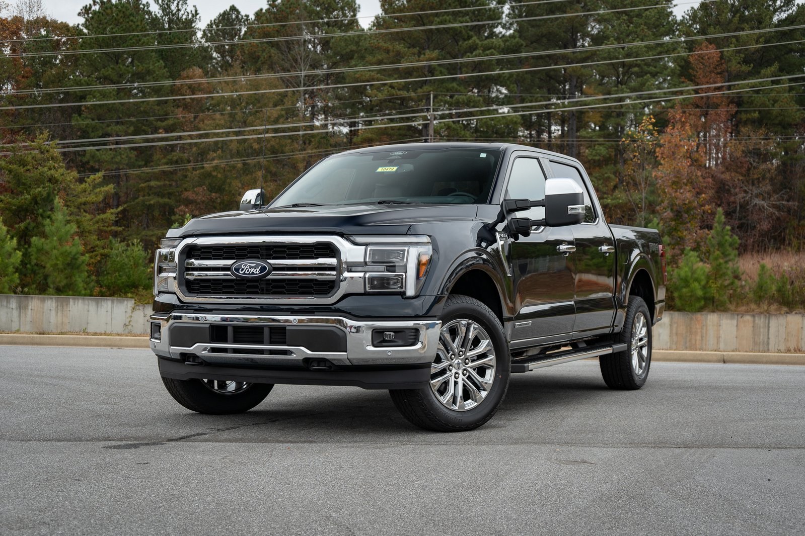 2025 Ford F-150 Lariat's photo