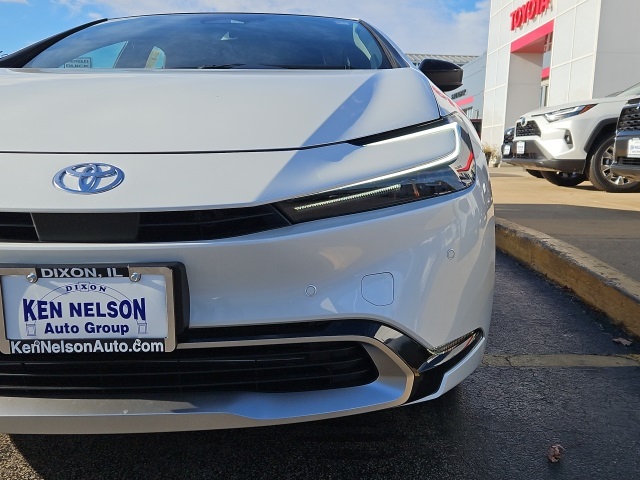 2026 Toyota Prius Plug-in Hybrid XSE Premium photo 2