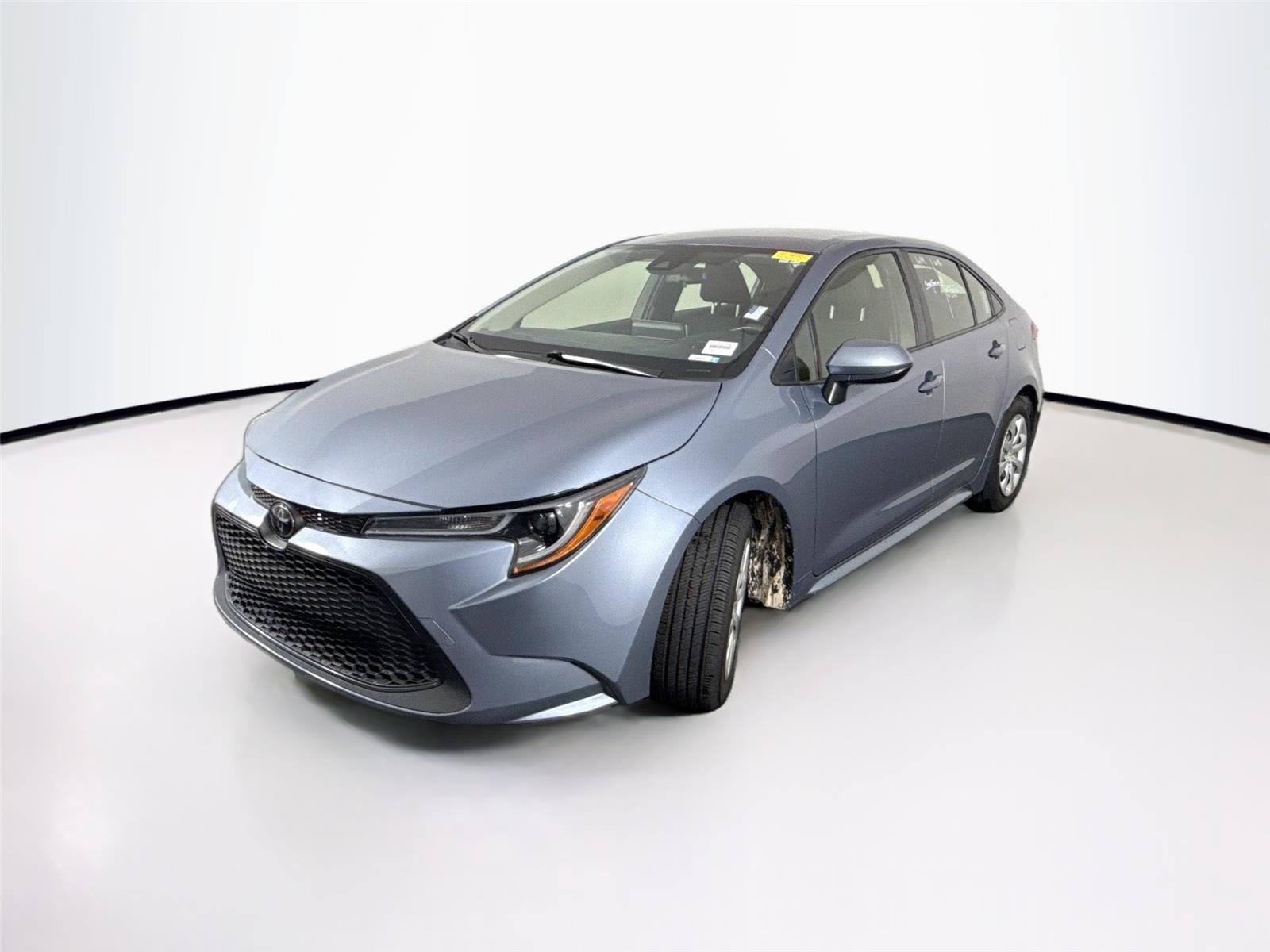 2021 Toyota Corolla LE photo 2