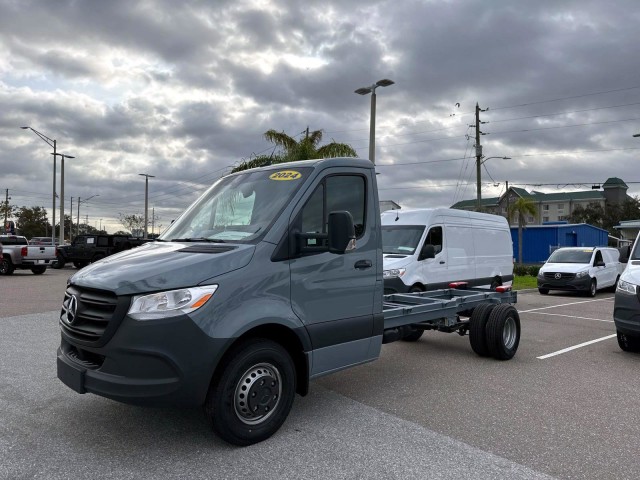 2024 Mercedes-Benz Sprinter Cab Chassis