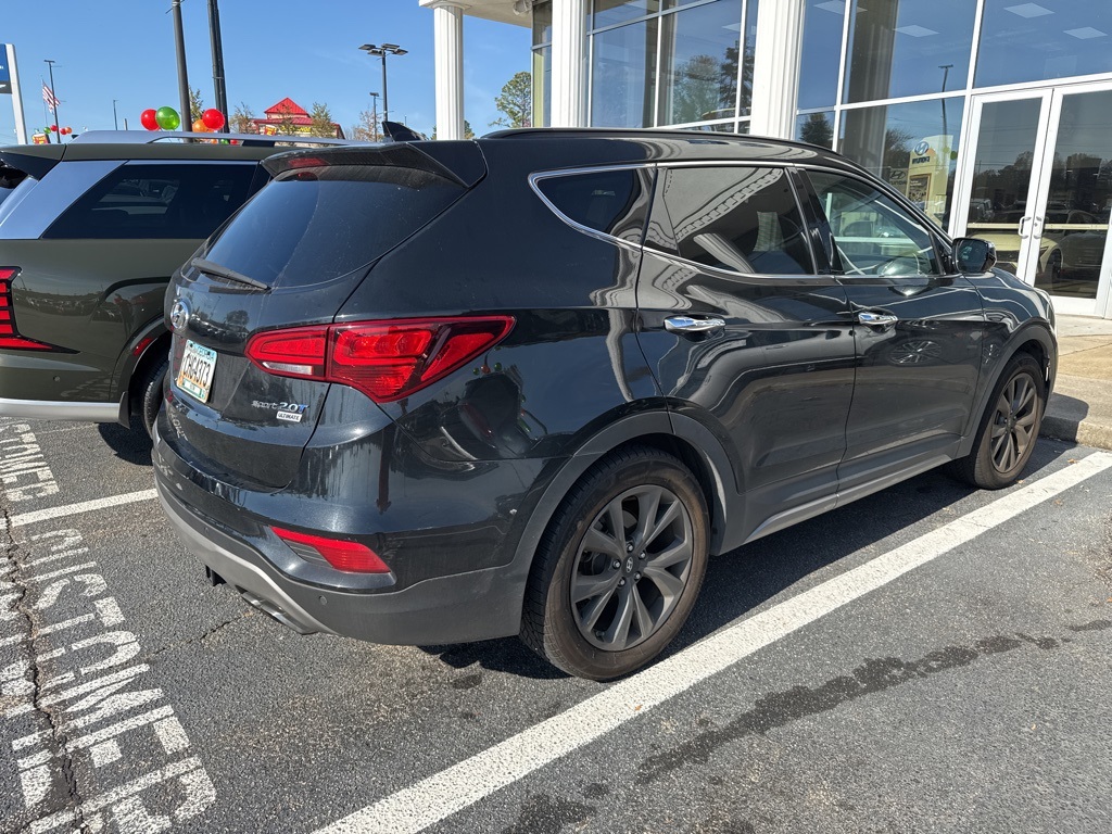 2017 Hyundai Santa Fe Sport 2.0T Ultimate photo 3