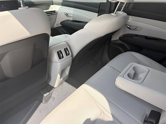 2025 Hyundai Tucson Hybrid Limited photo 26