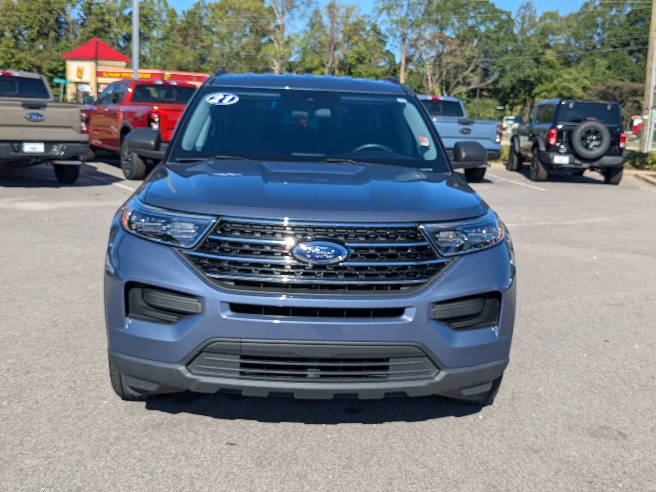 2021 Ford Explorer XLT photo 4