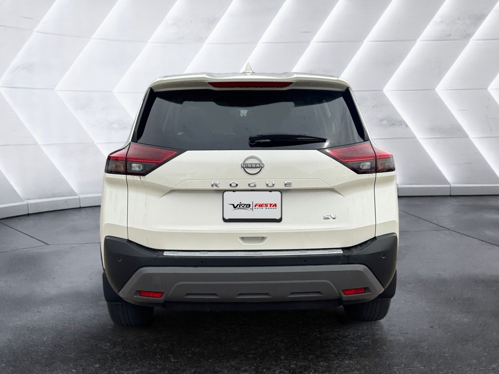 2023 Nissan Rogue SV photo 5