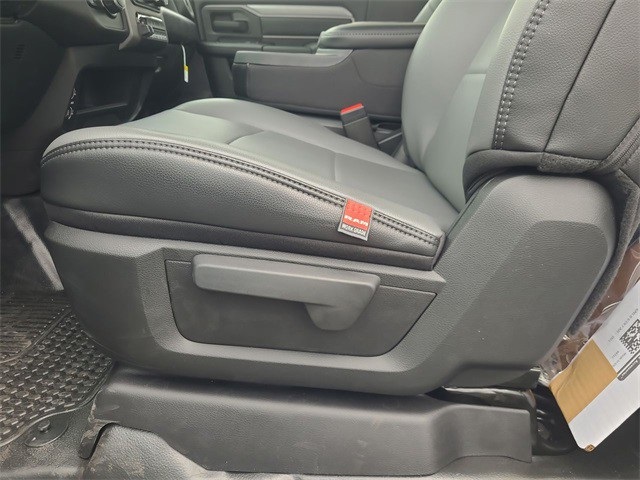 2024 Ram 3500 Tradesman photo 12