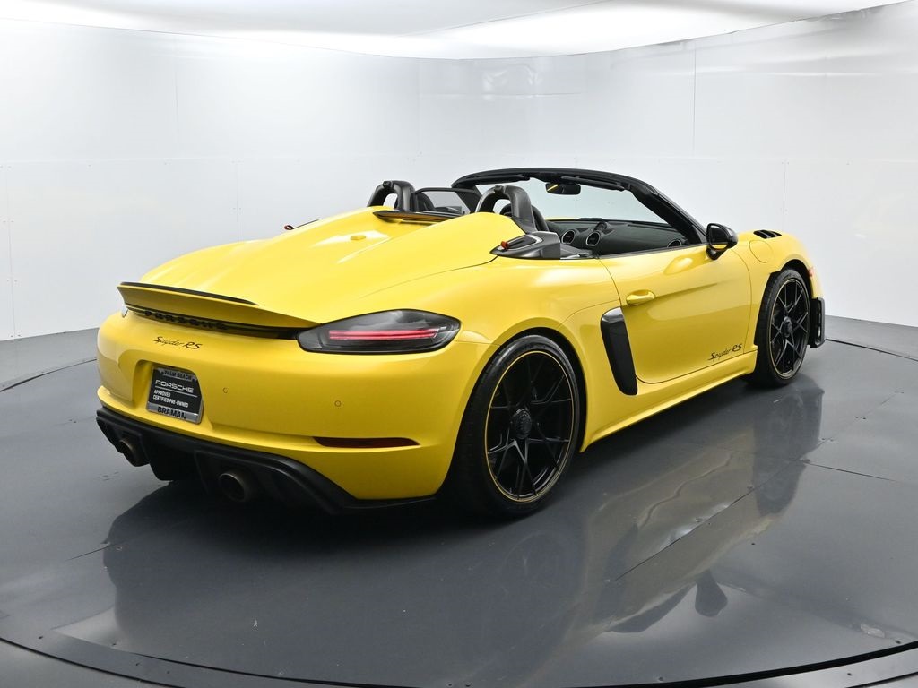2024 Porsche Boxster Spyder photo 12